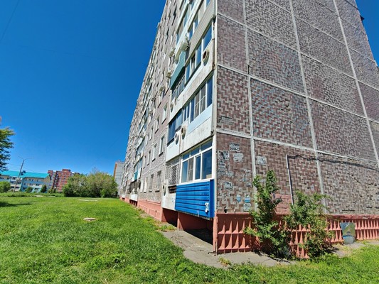 Продам трехкомнатную (3-комн.) квартиру, Победы пр-кт, 45к3, Комсомольск-на-Амуре г