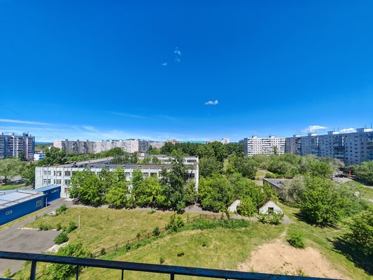 Продам трехкомнатную (3-комн.) квартиру, Победы пр-кт, 45к3, Комсомольск-на-Амуре г