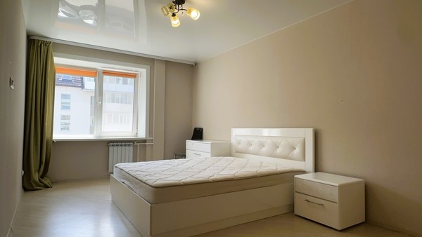 Продам трехкомнатную (3-комн.) квартиру, Есенина ул, 12А, Южно-Сахалинск г