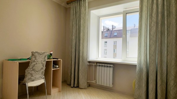 Продам трехкомнатную (3-комн.) квартиру, Есенина ул, 12А, Южно-Сахалинск г