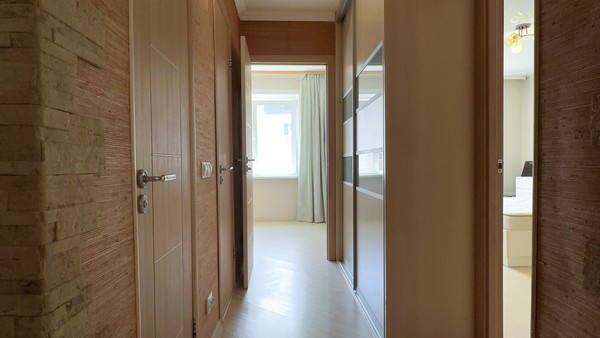 Продам трехкомнатную (3-комн.) квартиру, Есенина ул, 12А, Южно-Сахалинск г
