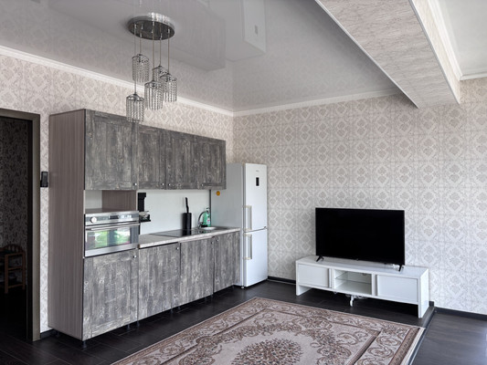 Продам двухкомнатную (2-комн.) квартиру, Комсомольская ул, 295Б, Южно-Сахалинск г