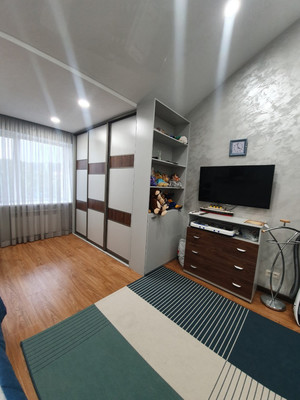 Продам трехкомнатную (3-комн.) квартиру, Чехова ул, 19, Ханты-Мансийск г