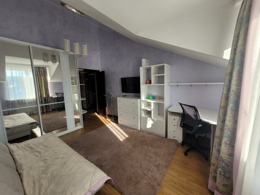 Продам трехкомнатную (3-комн.) квартиру, Чехова ул, 19, Ханты-Мансийск г
