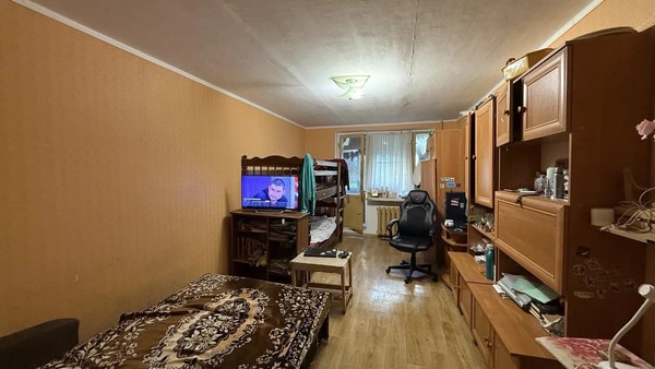 Продам однокомнатную (1-комн.) квартиру, Миллера Ж.А. ул, 54, Симферополь г