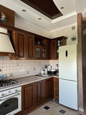 Продам трехкомнатную (3-комн.) квартиру, Балаклавская ул, 47а, Симферополь г