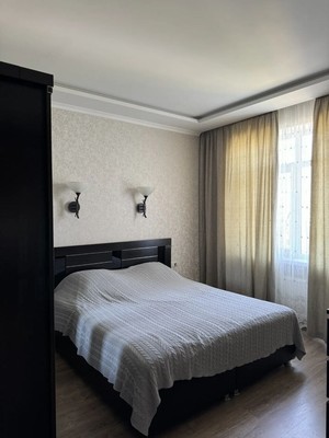 Продам трехкомнатную (3-комн.) квартиру, Балаклавская ул, 47а, Симферополь г