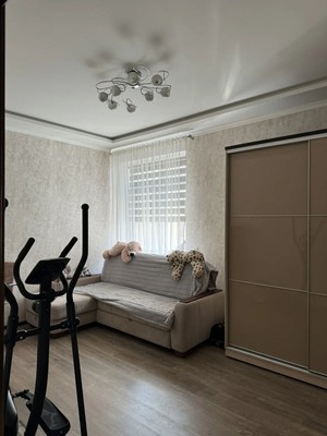 Продам трехкомнатную (3-комн.) квартиру, Балаклавская ул, 47а, Симферополь г