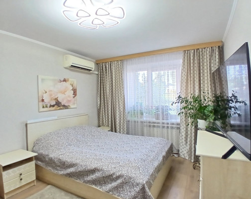 Продам двухкомнатную (2-комн.) квартиру, Зубковой ул, 27к2, Рязань г