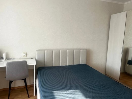 Продам однокомнатную (1-комн.) квартиру, Фатыха Амирхана ул, 12б, Казань г