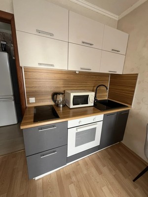 Продам однокомнатную (1-комн.) квартиру, Фатыха Амирхана ул, 12б, Казань г