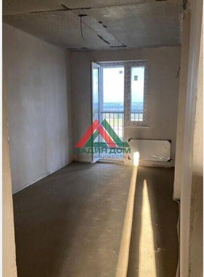 Продам трехкомнатную (3-комн.) квартиру, им. Адмирала Крузенштерна ул, 6, Краснодар г