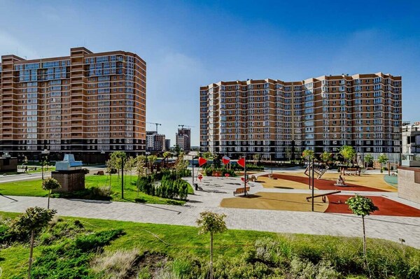 Продам трехкомнатную (3-комн.) квартиру, Ветеранов ул, 85, Краснодар г