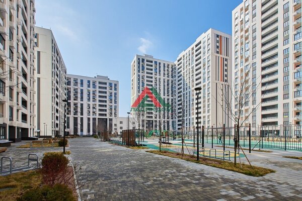 Продам однокомнатную (1-комн.) квартиру, Питерская ул, 40, Краснодар г