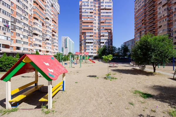 Продам однокомнатную (1-комн.) квартиру, Гидростроителей ул, 67, Краснодар г