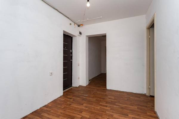 Продам трехкомнатную (3-комн.) квартиру, им. Героя Аверкиева А.А. ул, 14, Краснодар г