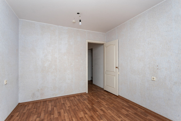 Продам трехкомнатную (3-комн.) квартиру, им. Героя Аверкиева А.А. ул, 14, Краснодар г