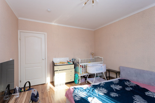 Продам двухкомнатную (2-комн.) квартиру, им. Героя Яцкова И.В. ул, 28, Краснодар г