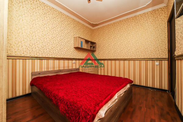 Продам двухкомнатную (2-комн.) квартиру, им. Прокофьева С.С. ул, 10, Краснодар г