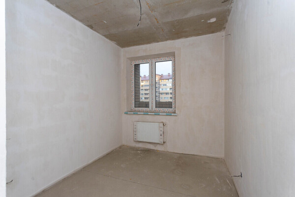 Продам трехкомнатную (3-комн.) квартиру, им. лётчика Позднякова ул, 2, Краснодар г
