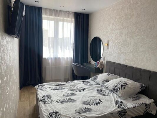 Продам двухкомнатную (2-комн.) квартиру, им. Адмирала Серебрякова ул, 3, Краснодар г