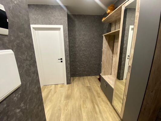 Продам двухкомнатную (2-комн.) квартиру, им. Адмирала Серебрякова ул, 3, Краснодар г