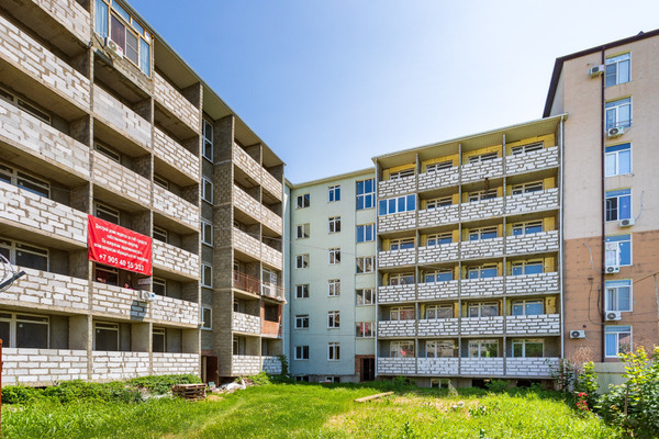 Продам однокомнатную (1-комн.) квартиру, им. Заводовского ул, 20, Российский п