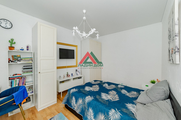 Продам трехкомнатную (3-комн.) квартиру, Российская ул, 369А, Краснодар г