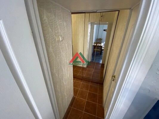 Продам двухкомнатную (2-комн.) квартиру, Одесская ул, 31, Краснодар г