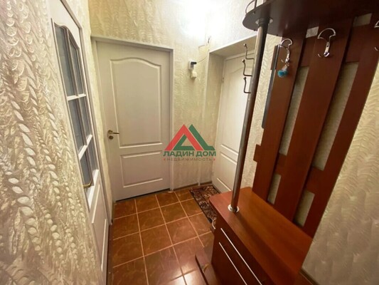 Продам двухкомнатную (2-комн.) квартиру, Одесская ул, 31, Краснодар г