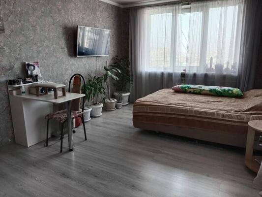Продам двухкомнатную (2-комн.) квартиру, Восточно-Кругликовская ул, 65, Краснодар г