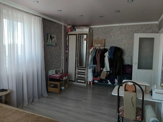 Продам двухкомнатную (2-комн.) квартиру, Восточно-Кругликовская ул, 65, Краснодар г