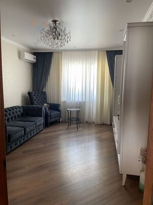 Продам трехкомнатную (3-комн.) квартиру, им. Артюшкова В.Д. ул, 15, Краснодар г