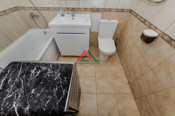 Продам двухкомнатную (2-комн.) квартиру, им. Рахманинова С.В. ул, 11, Краснодар г