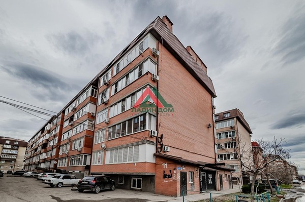 Продам двухкомнатную (2-комн.) квартиру, им. Рахманинова С.В. ул, 11, Краснодар г