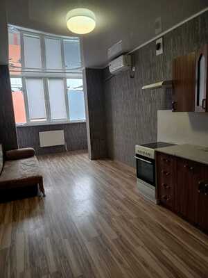 Продам двухкомнатную (2-комн.) квартиру, им. Заводовского ул, 21, Российский п