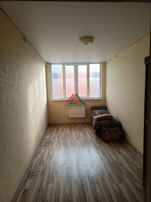 Продам двухкомнатную (2-комн.) квартиру, им. Заводовского ул, 21, Российский п