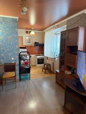 Продам трехкомнатную (3-комн.) квартиру, Алмазная ул, 34, Краснодар г