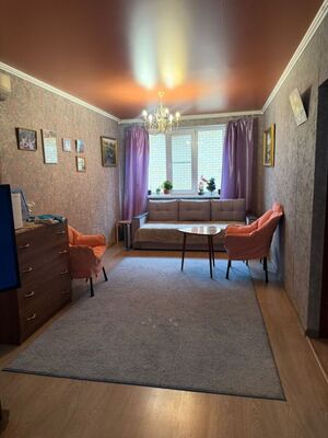 Продам трехкомнатную (3-комн.) квартиру, Алмазная ул, 34, Краснодар г