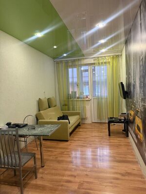 Продам однокомнатную (1-комн.) квартиру, Ратной Славы ул, 33, Российский п