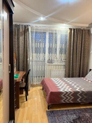 Продам однокомнатную (1-комн.) квартиру, Ратной Славы ул, 33, Российский п