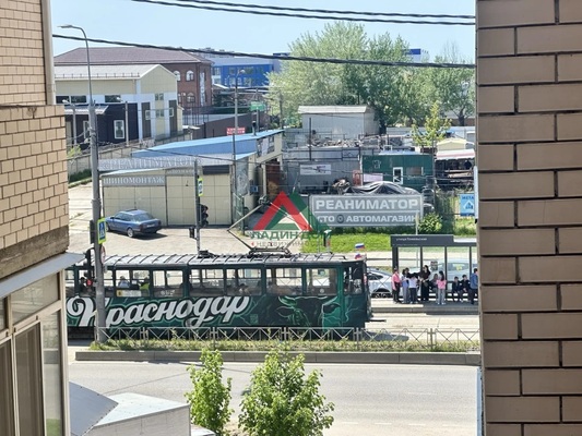 Продам однокомнатную (1-комн.) квартиру, Суздальская ул, 11, Краснодар г
