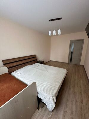 Продам однокомнатную (1-комн.) квартиру, 37 п/о, корпус 1, Ленина х