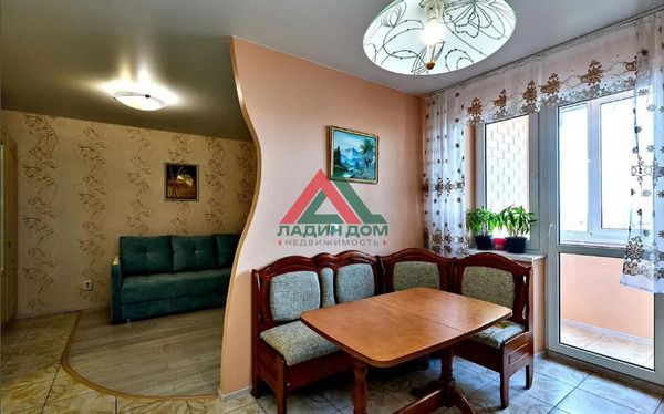 Продам двухкомнатную (2-комн.) квартиру, им. Героя Сарабеева В.И. ул, 9, Краснодар г