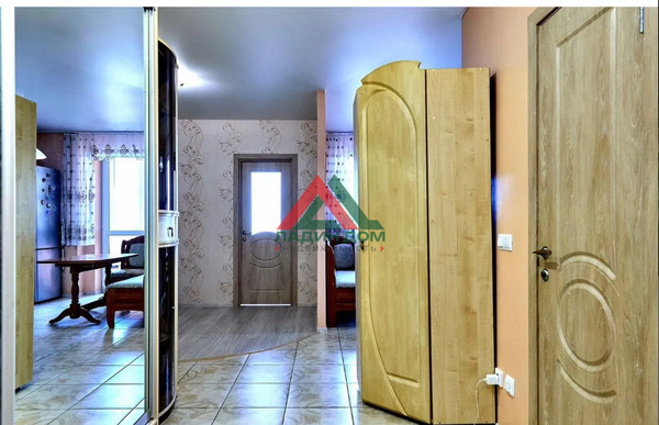 Продам двухкомнатную (2-комн.) квартиру, им. Героя Сарабеева В.И. ул, 9, Краснодар г