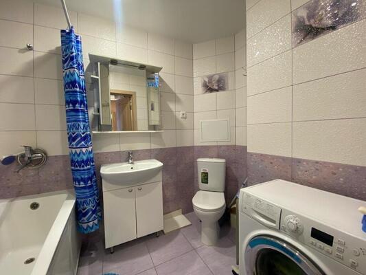 Продам двухкомнатную (2-комн.) квартиру, им. Героя Сарабеева В.И. ул, 9, Краснодар г