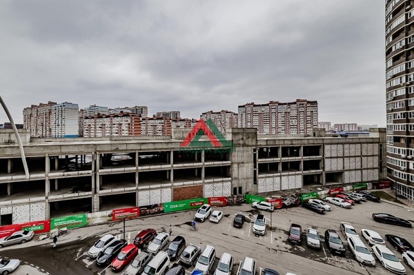 Продам однокомнатную (1-комн.) квартиру, им. Петра Метальникова ул, 36, Краснодар г