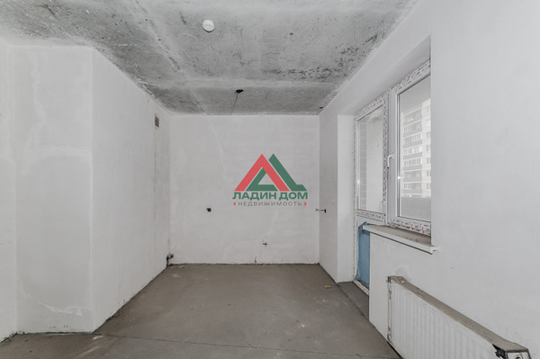 Продам однокомнатную (1-комн.) квартиру, 2-я Линия ул, корпус 8, Краснодар г