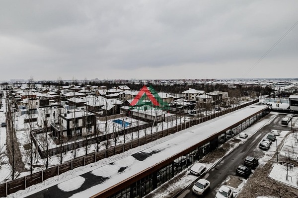 Продам трехкомнатную (3-комн.) квартиру, 2-я Линия ул, корпус 14, Краснодар г