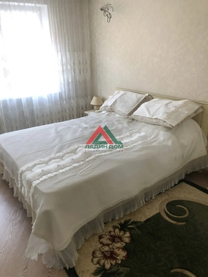 Продам трехкомнатную (3-комн.) квартиру, Сахалинская ул, 10, Краснодар г